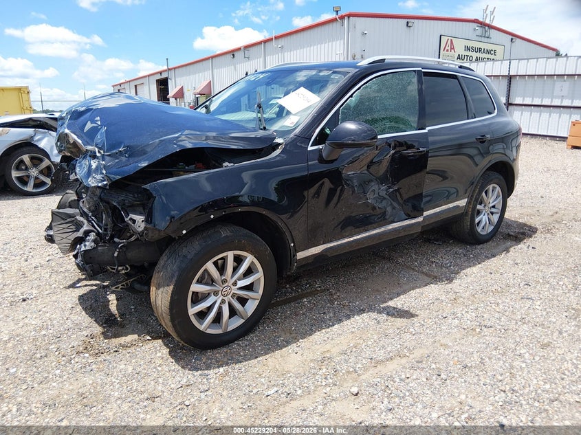 2015 Volkswagen Touareg VIN WVGEF9BPXFD006615 IAAI salvage auction — FRONT END, Salvage Title, sold $100 on 2026-07-20 (photo 2)