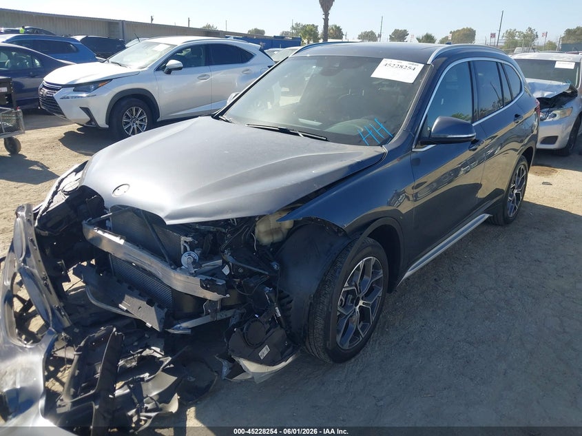 2021 BMW X1 VIN WBXJG7C00M5U22978 IAAI salvage auction — FRONT END, Salvage Title, sold $5,500 on 2026-07-22 (photo 2)