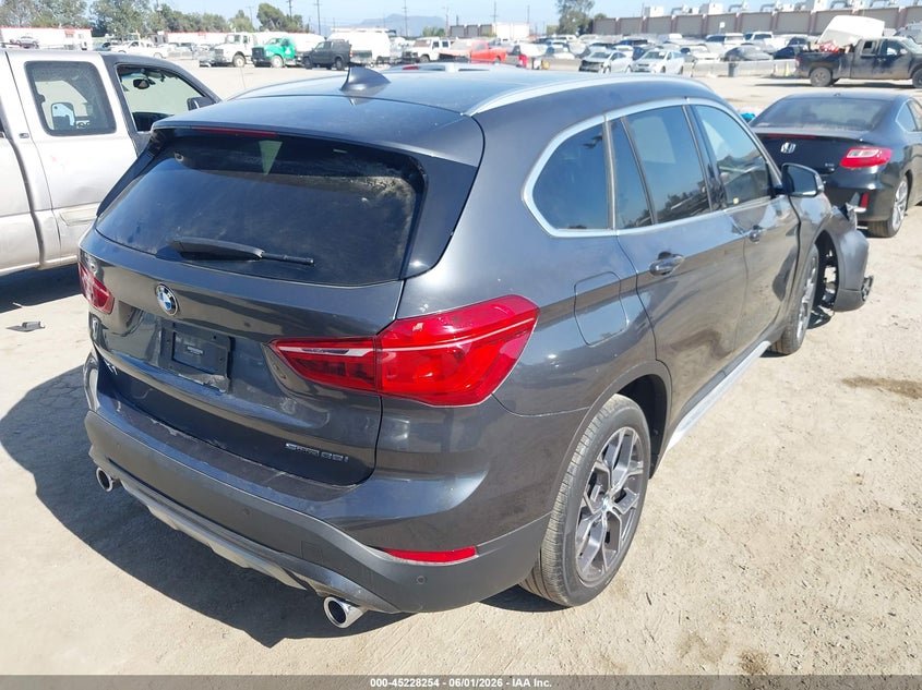 2021 BMW X1 VIN WBXJG7C00M5U22978 IAAI salvage auction — FRONT END, Salvage Title, sold $5,500 on 2026-07-22 (photo 4)