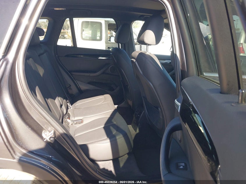 2021 BMW X1 VIN WBXJG7C00M5U22978 IAAI salvage auction — FRONT END, Salvage Title, sold $5,500 on 2026-07-22 (photo 8)