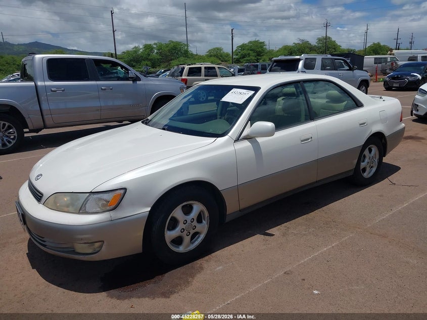 1999 Lexus Es 300 VIN JT8BF28G3X0214638 IAAI salvage auction — NORMAL WEAR, Clear (Hawaii), sold $500 on 2026-07-14 (photo 2)