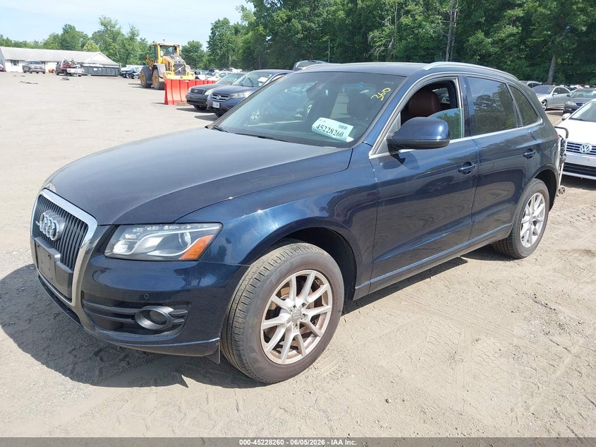 2011 Audi Q5 VIN WA1LFAFP4BA028297 IAAI salvage auction — NORMAL WEAR, Clear (Maryland), sold $875 on 2026-07-08 (photo 2)