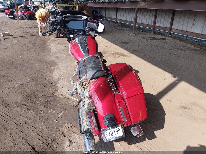 2025 Harley-Davidson FLHX VIN 1HD1KB718SB645350 IAAI salvage auction — LEFT SIDE, Wait Title, sold $9,000 on 2026-09-18 (photo 6)