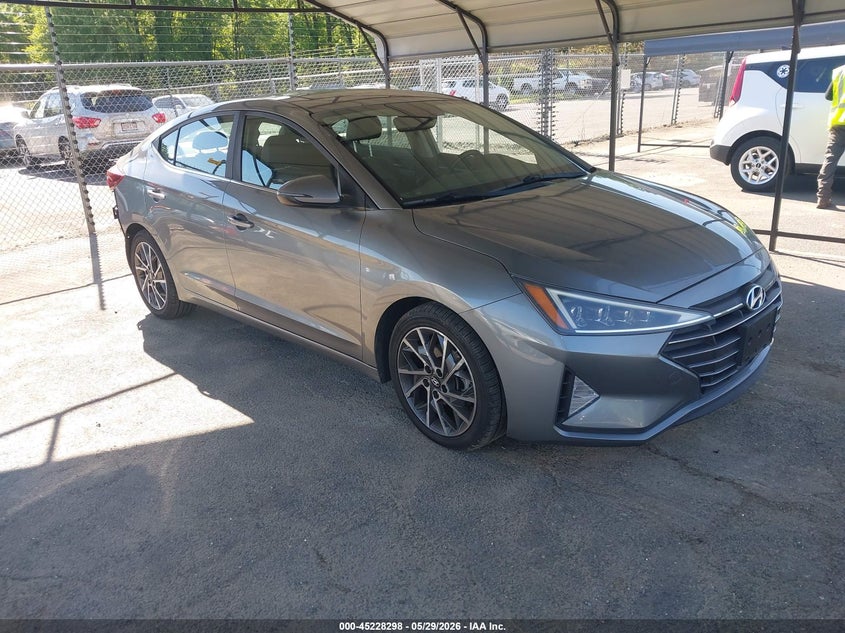 2019 Hyundai Elantra VIN KMHD84LF6KU811391 IAAI salvage auction — REAR END, Salvage Title, sold $3,300 on 2026-07-30 (photo 1)
