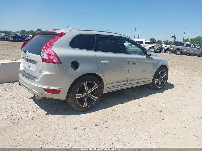 2011 Volvo Xc60 VIN YV4902DZ5B2180527 IAAI salvage auction — FRONT END, Salvage (Ohio), sold $525 on 2026-07-15 (photo 4)