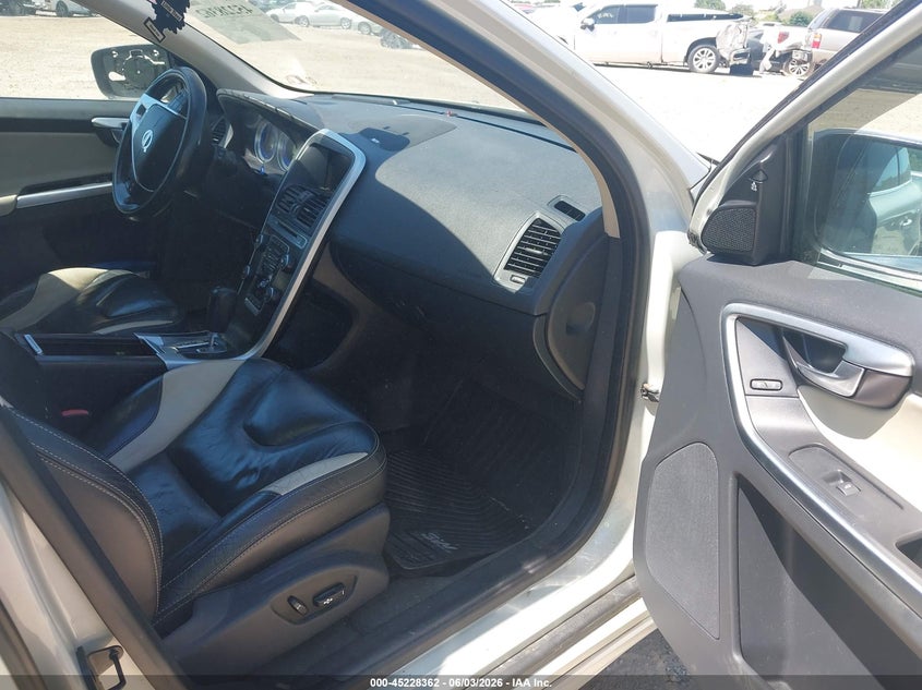 2011 Volvo Xc60 VIN YV4902DZ5B2180527 IAAI salvage auction — FRONT END, Salvage (Ohio), sold $525 on 2026-07-15 (photo 5)
