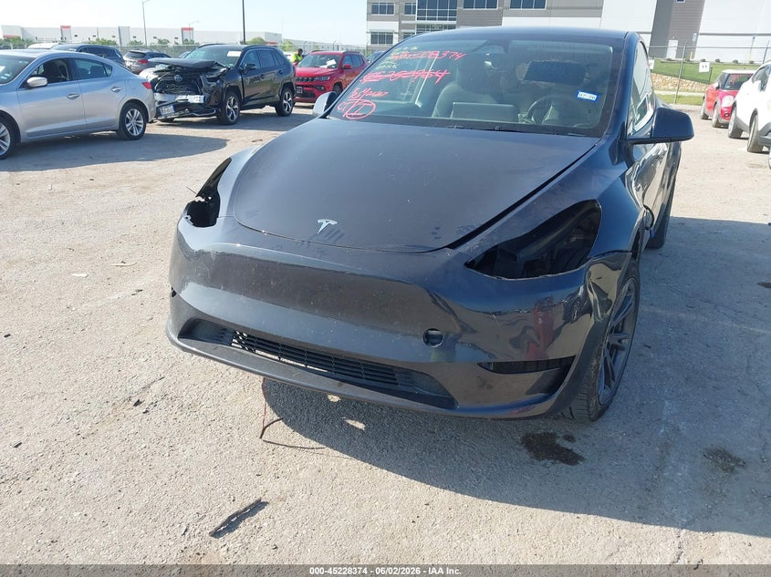 2024 Tesla Model y VIN 7SAYGDEE3RA301127 IAAI salvage auction — FRONT END, Salvage Title, sold $13,200 on 2026-07-05 (photo 6)