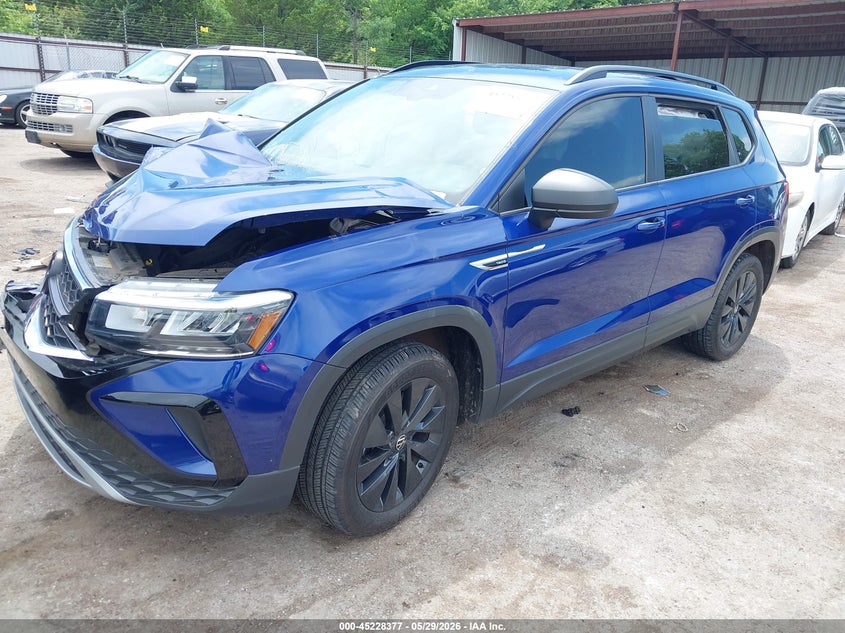 2024 Volkswagen Taos VIN 3VV5X7B20RM112544 IAAI salvage auction — FRONT END, Salvage Title, sold $2,700 on 2026-07-22 (photo 2)