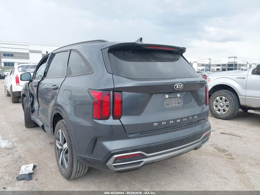 2021 Kia Sorento VIN 5XYRL4LC6MG020328 IAAI salvage auction — SIDE, Original (Texas), sold $7,500 on 2026-08-02 (photo 3)