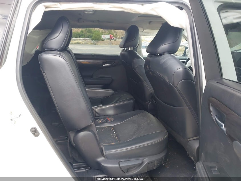 2022 Toyota Highlander VIN 5TDXBRCH5NS552080 IAAI salvage auction — FRONT END, Salvage Title, sold $16,800 on 2026-07-15 (photo 8)