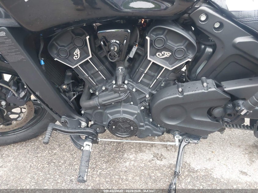 2021 Indian motorcycle co. Scout VIN 56KMTB110M3177237 IAAI salvage auction — FRONT END, Salvage (Kansas), sold $3,000 on 2026-07-08 (photo 9)