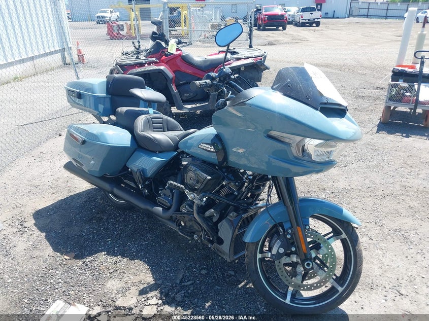 2024 Harley-davidson Road glide VIN 1HD1KH714RB601407 IAAI salvage auction — RIGHT SIDE, Salvage (Virginia), sold $7,700 on 2026-07-21 (photo 1)
