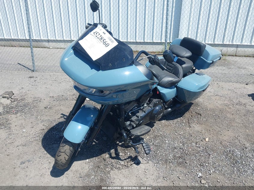 2024 Harley-davidson Road glide VIN 1HD1KH714RB601407 IAAI salvage auction — RIGHT SIDE, Salvage (Virginia), sold $7,700 on 2026-07-21 (photo 2)