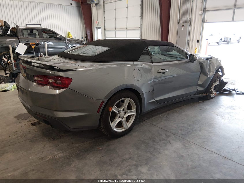 2020 Chevrolet Camaro VIN 1G1FB3DX2L0104581 IAAI salvage auction — RIGHT FRONT, Salvage Title, sold $4,700 on 2026-07-22 (photo 4)