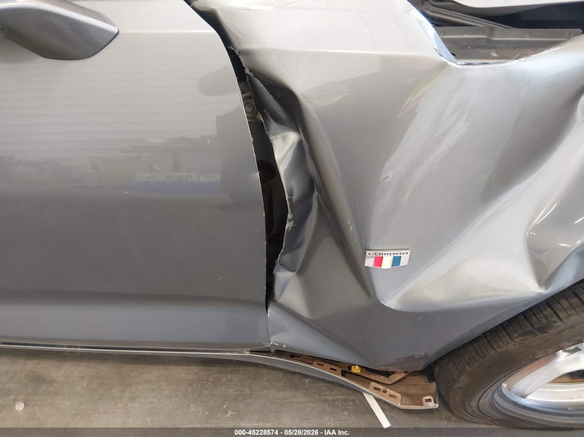 2020 Chevrolet Camaro VIN 1G1FB3DX2L0104581 IAAI salvage auction — RIGHT FRONT, Salvage Title, sold $4,700 on 2026-07-22 (photo 6)