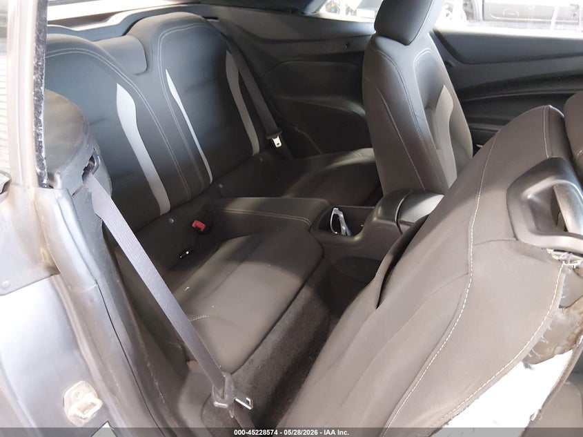 2020 Chevrolet Camaro VIN 1G1FB3DX2L0104581 IAAI salvage auction — RIGHT FRONT, Salvage Title, sold $4,700 on 2026-07-22 (photo 8)