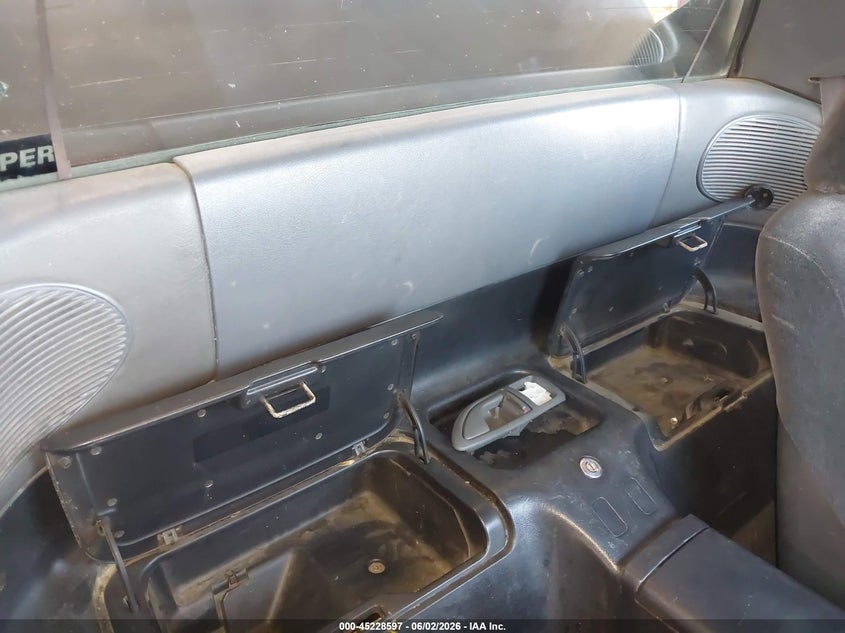 1993 Honda Civic VIN JHMEH6264PS017545 IAAI salvage auction — FRONT END, Salvage (California), sold $300 on 2026-07-25 (photo 8)