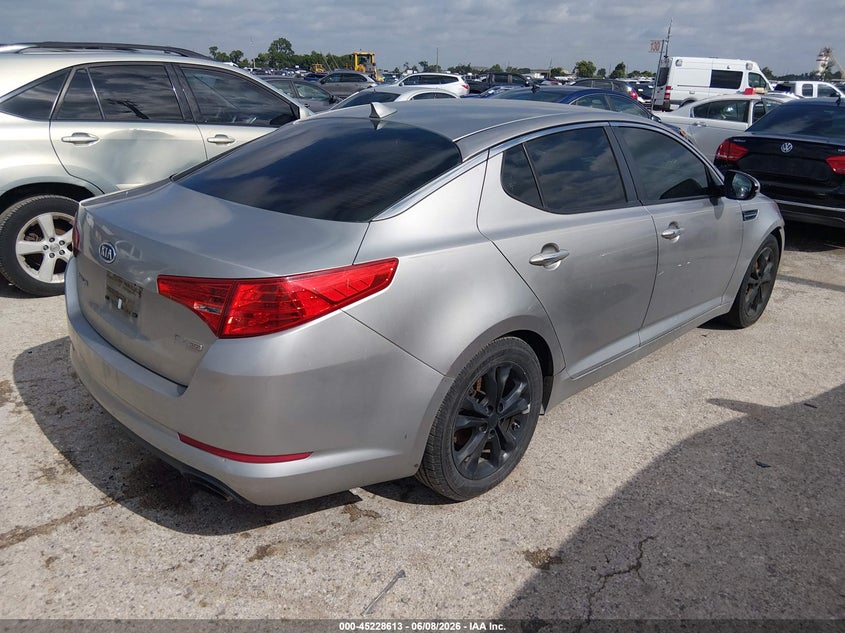 2011 Kia Optima VIN KNAGN4A79B5051924 IAAI salvage auction — NORMAL WEAR, Original (Texas), sold $600 on 2026-07-07 (photo 4)