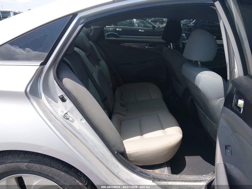 2015 Hyundai VIN KMHEC4A45FA126861 IAAI salvage auction — LEFT FRONT, Salvage (Illinois), sold $275 on 2026-07-14 (photo 8)