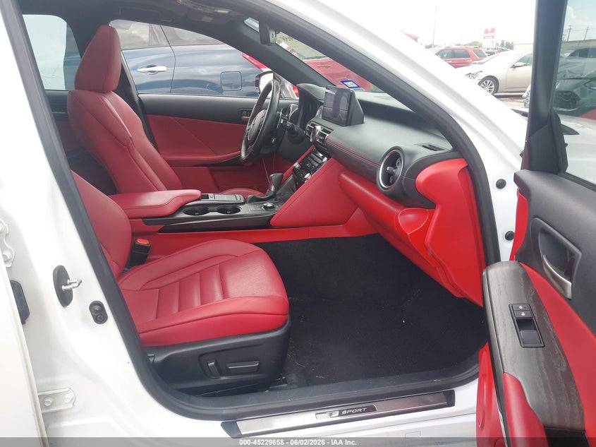 2021 Lexus Is VIN JTHGZ1B26M5047016 IAAI salvage auction — REAR END, Salvage Title, sold $13,100 on 2026-07-22 (photo 5)