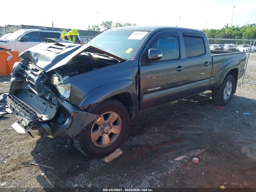 2013 Toyota Tacoma VIN 5TFMU4FN9DX018641 IAAI salvage auction — FRONT END, Clear (Tennessee), sold $650 on 2026-07-30 (photo 2)
