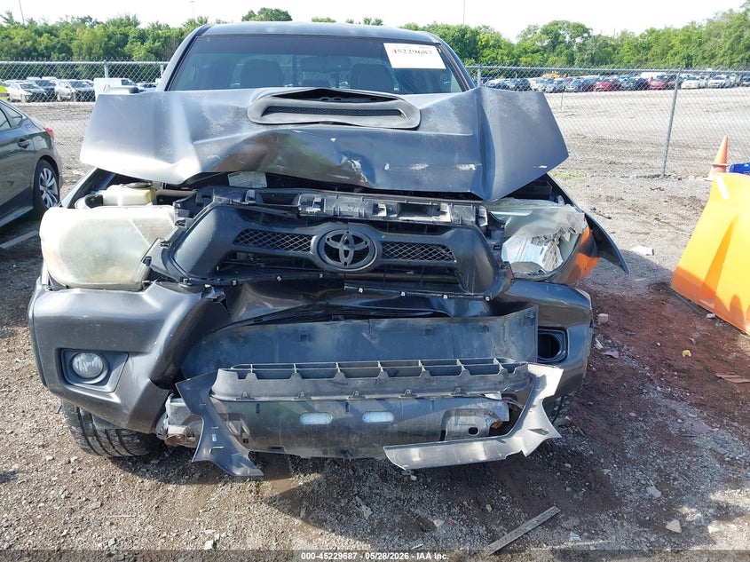 2013 Toyota Tacoma VIN 5TFMU4FN9DX018641 IAAI salvage auction — FRONT END, Clear (Tennessee), sold $650 on 2026-07-30 (photo 6)