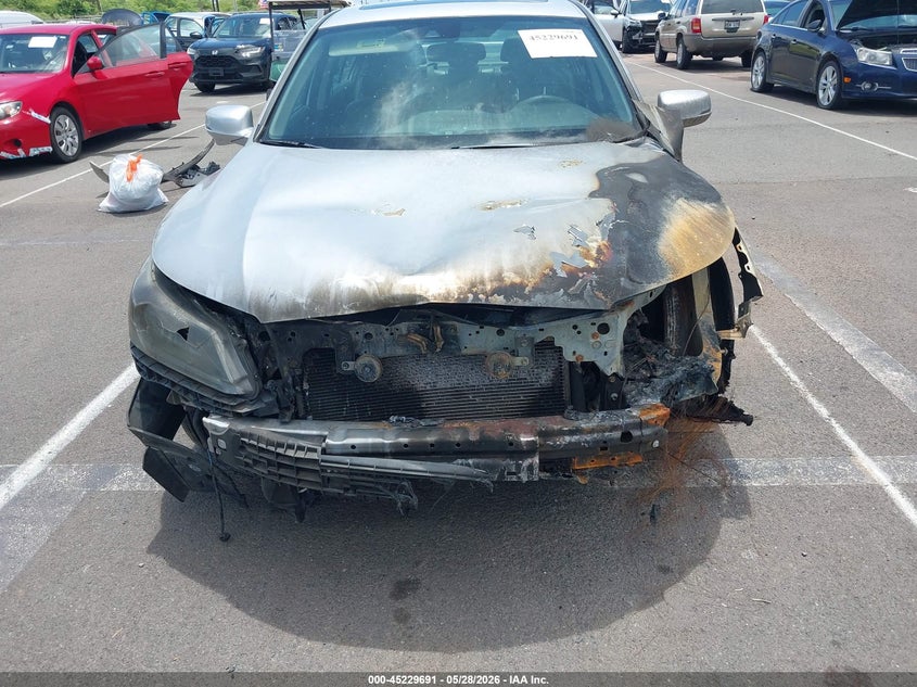 2015 Honda Accord VIN 1HGCR2F88FA102453 IAAI salvage auction — ENGINE BURN, Salvage Title, sold $25 on 2026-07-21 (photo 6)