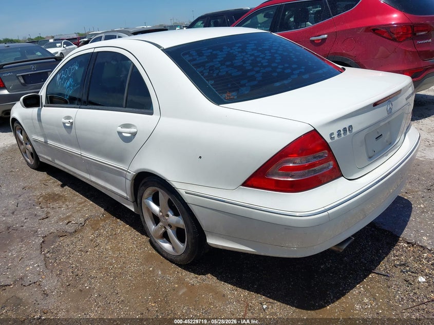 2004 Mercedes-benz C class VIN WDBRF40J24F530056 IAAI salvage auction — ENGINE DAMAGE, Original (Texas), sold $225 on 2026-07-20 (photo 3)