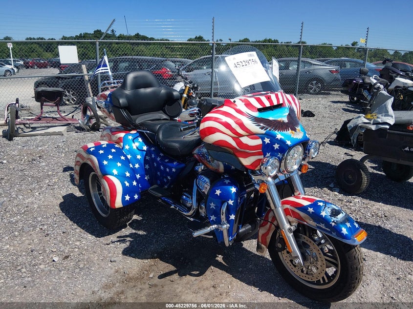 2019 Harley-davidson Tri glide ultra VIN 1HD1MAF1XKB859830 IAAI salvage auction — NORMAL WEAR, Clear (Pennsylvania), sold $12,700 on 2026-07-22 (photo 1)