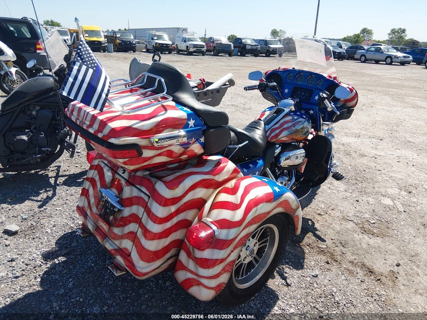2019 Harley-davidson Tri glide ultra VIN 1HD1MAF1XKB859830 IAAI salvage auction — NORMAL WEAR, Clear (Pennsylvania), sold $12,700 on 2026-07-22 (photo 4)