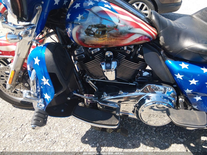 2019 Harley-davidson Tri glide ultra VIN 1HD1MAF1XKB859830 IAAI salvage auction — NORMAL WEAR, Clear (Pennsylvania), sold $12,700 on 2026-07-22 (photo 9)