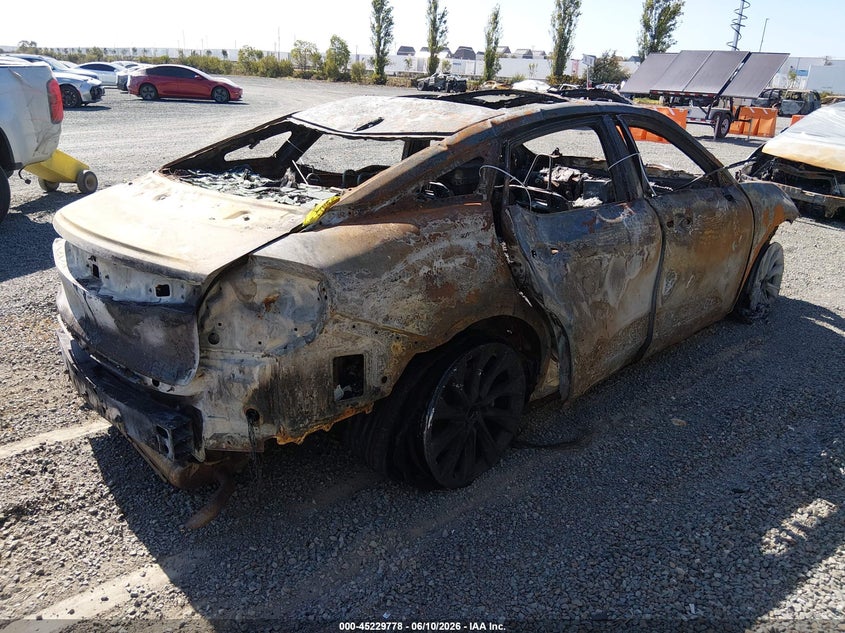 2024 Toyota Crown VIN JTDAAAAF3R3030289 IAAI salvage auction — BURN, Salvage Title, sold $25 on 2026-07-29 (photo 4)