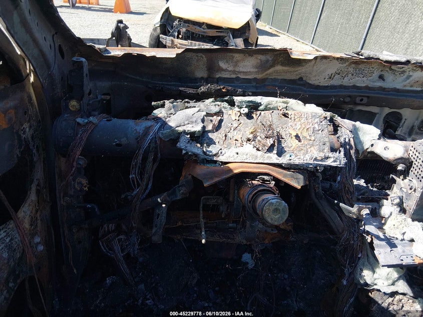 2024 Toyota Crown VIN JTDAAAAF3R3030289 IAAI salvage auction — BURN, Salvage Title, sold $25 on 2026-07-29 (photo 7)