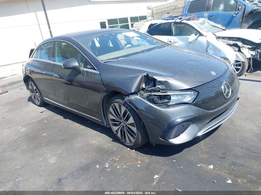 2024 Mercedes-benz Eqe VIN W1KEG1CB3RF055188 IAAI salvage auction — REAR END, Salvage Title, sold $3,350 on 2026-07-24 (photo 1)