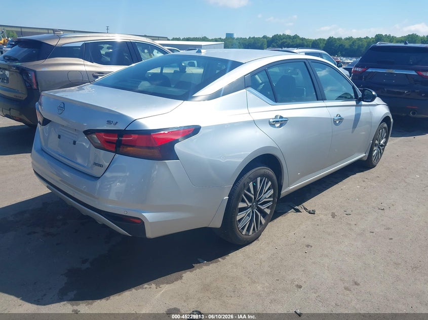 2024 Nissan Altima VIN 1N4BL4DW7RN380689 IAAI salvage auction — HAIL, Salvage (Ohio), sold $7,675 on 2026-07-28 (photo 4)