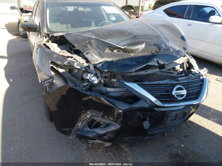 2017 Nissan Altima VIN 1N4AL3AP0HC222675 IAAI salvage auction — RIGHT FRONT, Salvage Title, sold $625 on 2026-07-22 (photo 6)