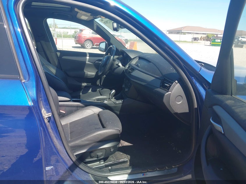 2013 BMW X1 VIN WBAVL1C59DVR87682 IAAI salvage auction — RIGHT REAR, Salvage Title, sold $500 on 2026-07-30 (photo 5)