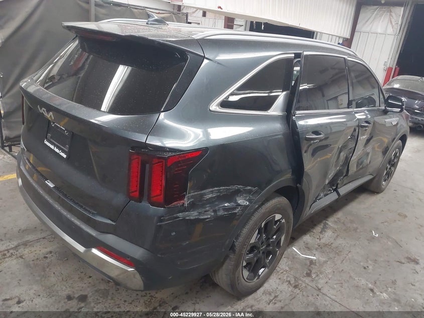 2024 Kia Sorento VIN 5XYRL4JC3RG278302 IAAI salvage auction — RIGHT SIDE, Salvage Title, sold $6,600 on 2026-07-28 (photo 4)