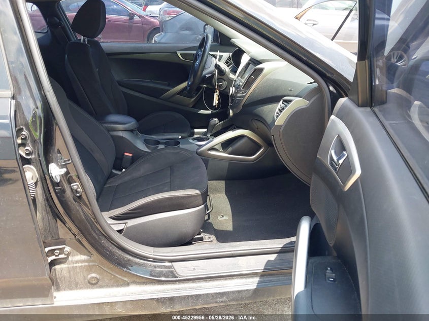 2016 Hyundai Veloster VIN KMHTC6AD3GU256821 IAAI salvage auction — FRONT END, Salvage Title, sold $425 on 2026-07-21 (photo 5)