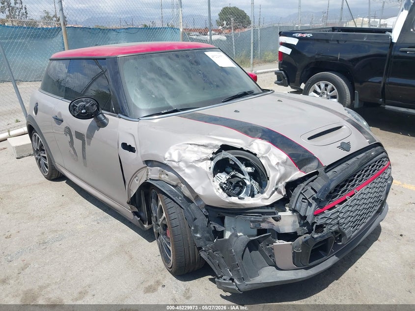 2022 Mini VIN WMW73DH08N2P76659 IAAI salvage auction — RIGHT FRONT, Salvage (California), sold $7,500 on 2026-07-15 (photo 1)