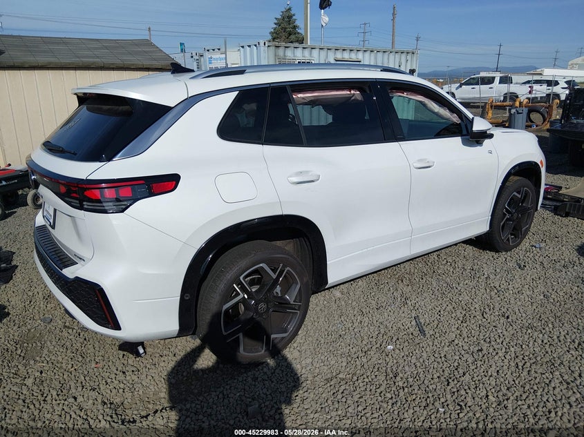 2026 Volkswagen Tiguan VIN 3VVUW7RM6TM077697 IAAI salvage auction — SIDE, Salvage Title, sold $10,700 on 2026-07-31 (photo 4)