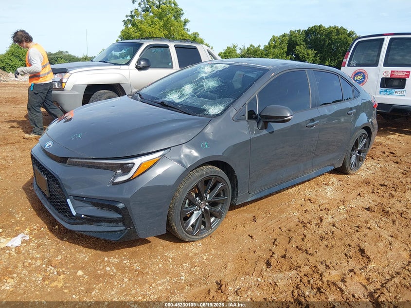 2025 Toyota Corolla VIN JTDBCMFE2S3086083 IAAI salvage auction — HAIL, Clear (Missouri), sold $15,000 on 2026-07-13 (photo 2)