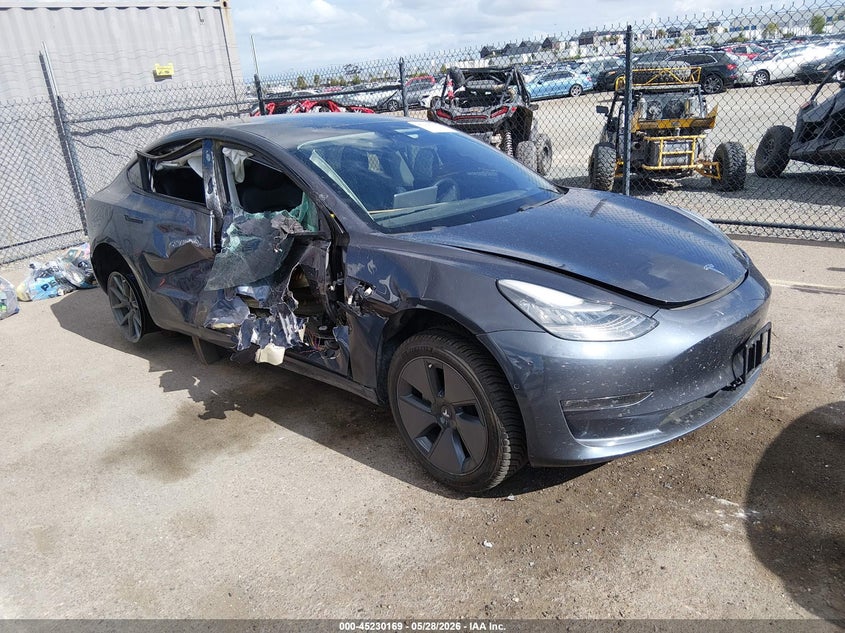 2021 Tesla Model 3 VIN 5YJ3E1EB7MF852724 IAAI salvage auction — SIDE, Salvage (California), sold $3,250 on 2026-07-29 (photo 1)