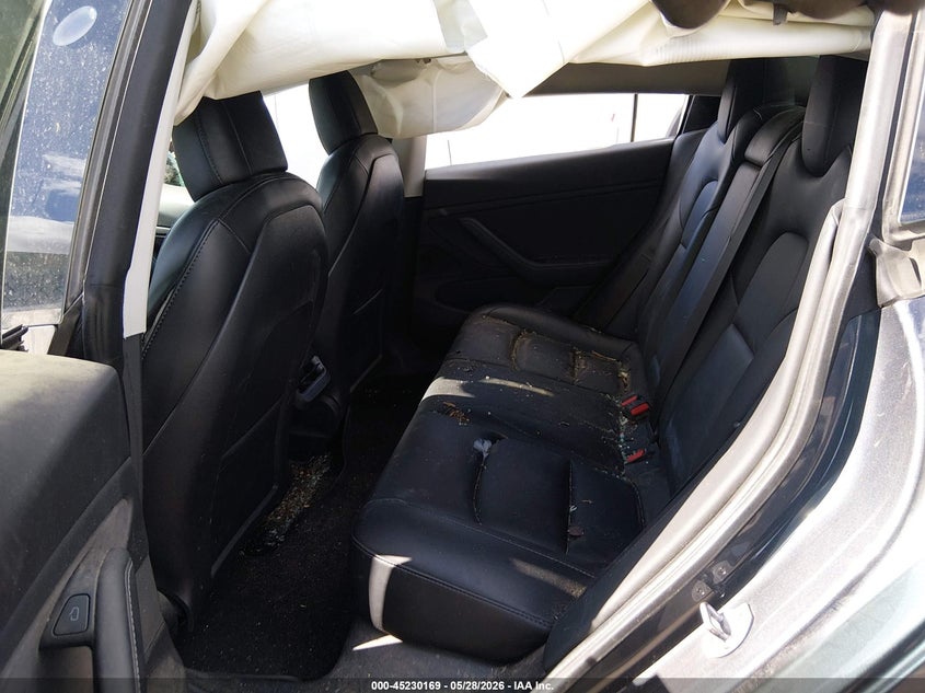2021 Tesla Model 3 VIN 5YJ3E1EB7MF852724 IAAI salvage auction — SIDE, Salvage (California), sold $3,250 on 2026-07-29 (photo 8)