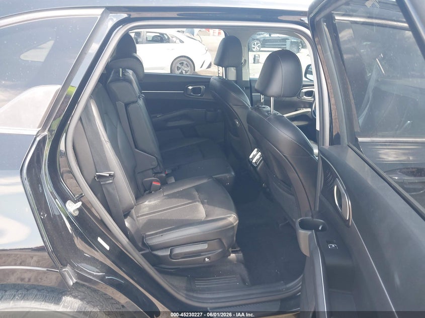 2022 Kia Sorento VIN 5XYRL4LCXNG111751 IAAI salvage auction — HAIL, Salvage Title, sold $10,900 on 2026-07-22 (photo 8)