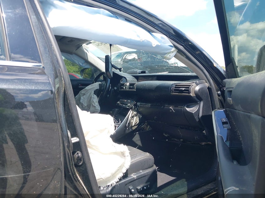 2017 Lexus Is VIN JTHCM1D27H5023694 IAAI salvage auction — FRONT END, Salvage Title, sold $700 on 2026-07-23 (photo 5)