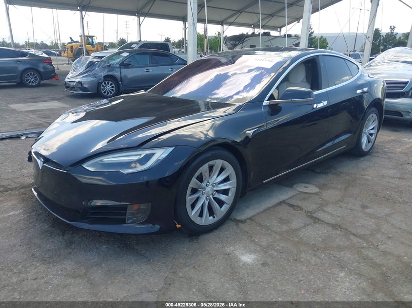 2017 Tesla Model s VIN 5YJSA1E23HF205086 IAAI salvage auction — RIGHT FRONT, Salvage Title, sold $3,750 on 2026-07-09 (photo 2)