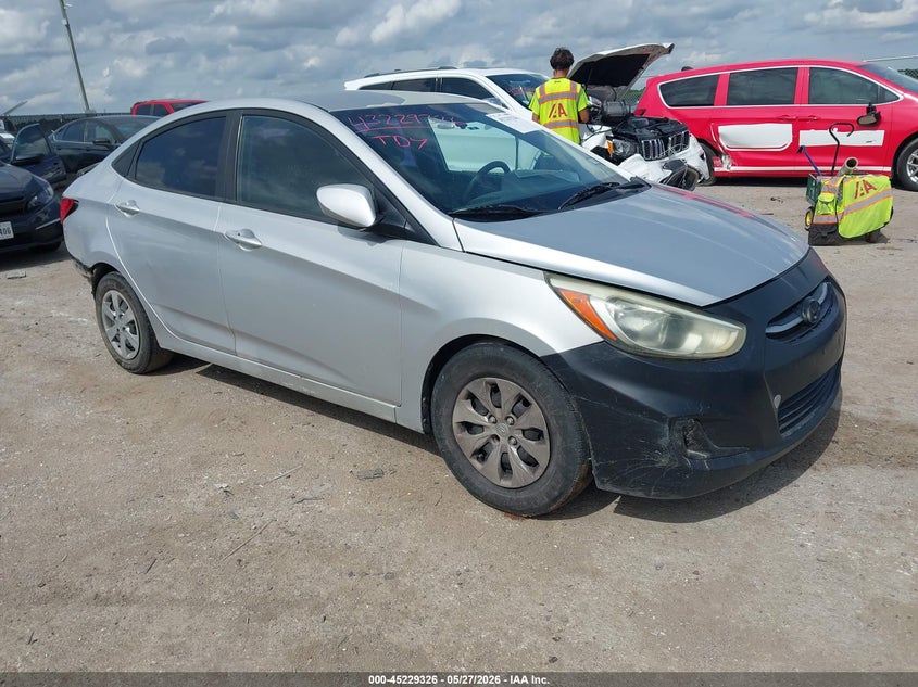 2017 Hyundai Accent VIN KMHCT4AE8HU193438 IAAI salvage auction — REAR END, Salvage (Texas), sold $600 on 2026-07-28 (photo 1)