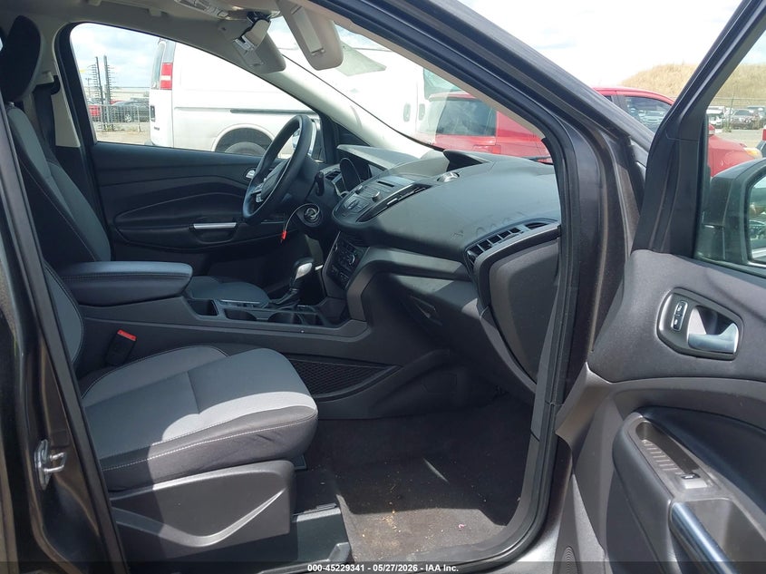 2018 Ford Escape VIN 1FMCU0GD5JUC77033 IAAI salvage auction — NORMAL WEAR, Salvage Title, sold $4,875 on 2026-07-22 (photo 5)
