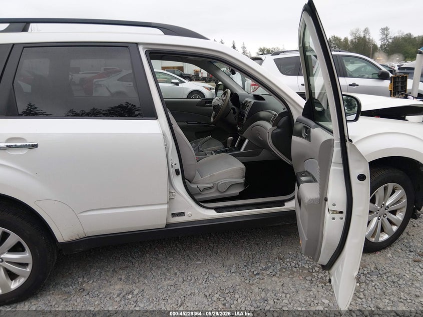 2013 Subaru Forester VIN JF2SHADCXDH435774 IAAI salvage auction — LEFT FRONT, Salvage Title, sold $475 on 2026-07-15 (photo 5)